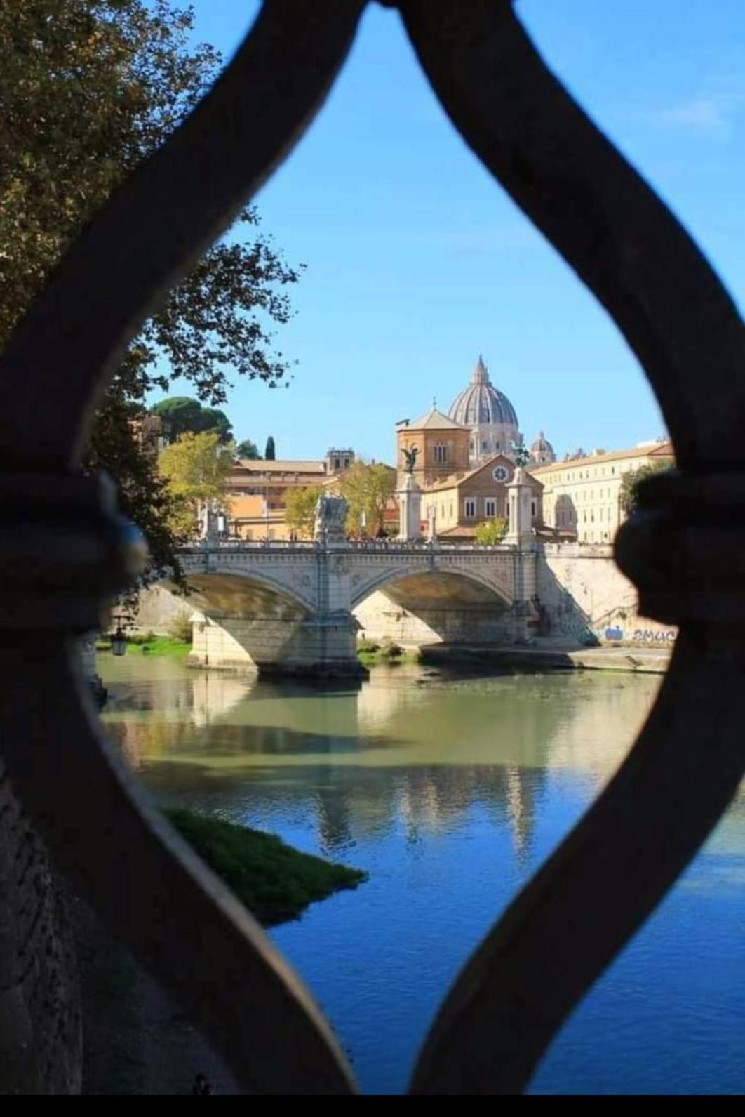 Vatican House 98 * Rom